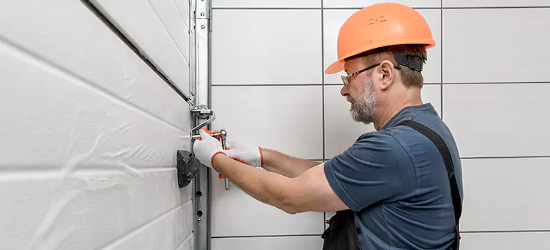 Garage Door Repair in Seminole